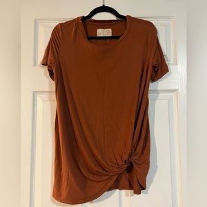 LAST CALL!!! Jackson Rowe Side knot T
